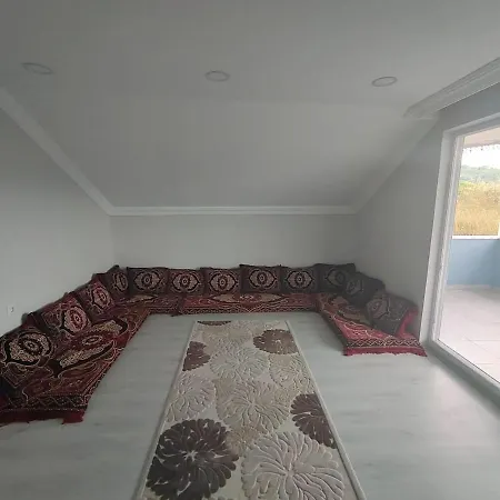 Doga Ve Deniz Manzarali Klimali Trabzon